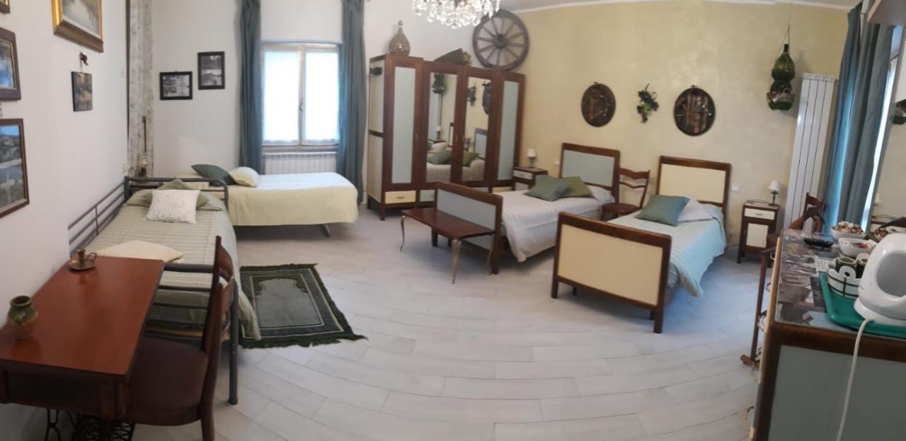 La Terra Di Mingo Bed and Breakfast Vado Ligure Buitenkant foto