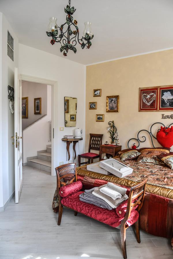 La Terra Di Mingo Bed and Breakfast Vado Ligure Buitenkant foto