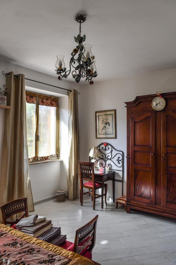 La Terra Di Mingo Bed and Breakfast Vado Ligure Buitenkant foto