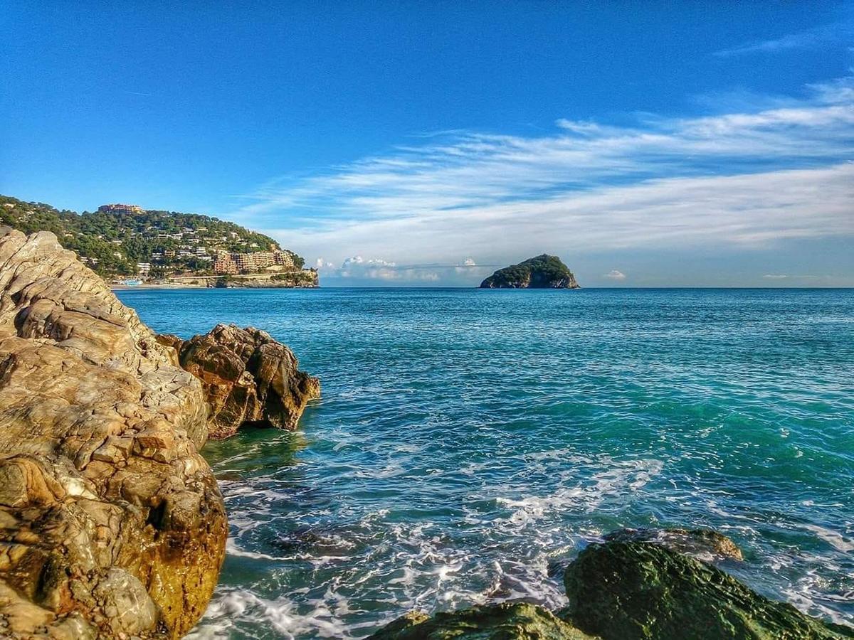La Terra Di Mingo Bed and Breakfast Vado Ligure Buitenkant foto