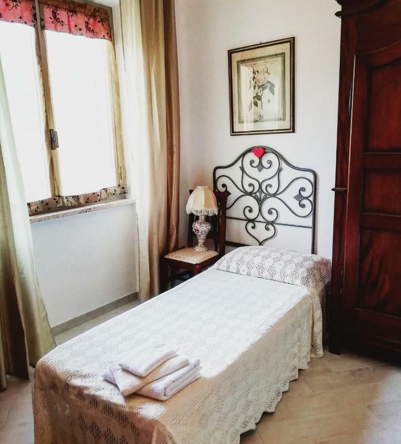 La Terra Di Mingo Bed and Breakfast Vado Ligure Buitenkant foto